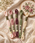 Paleta em tons florais para bordar flores e monogramas