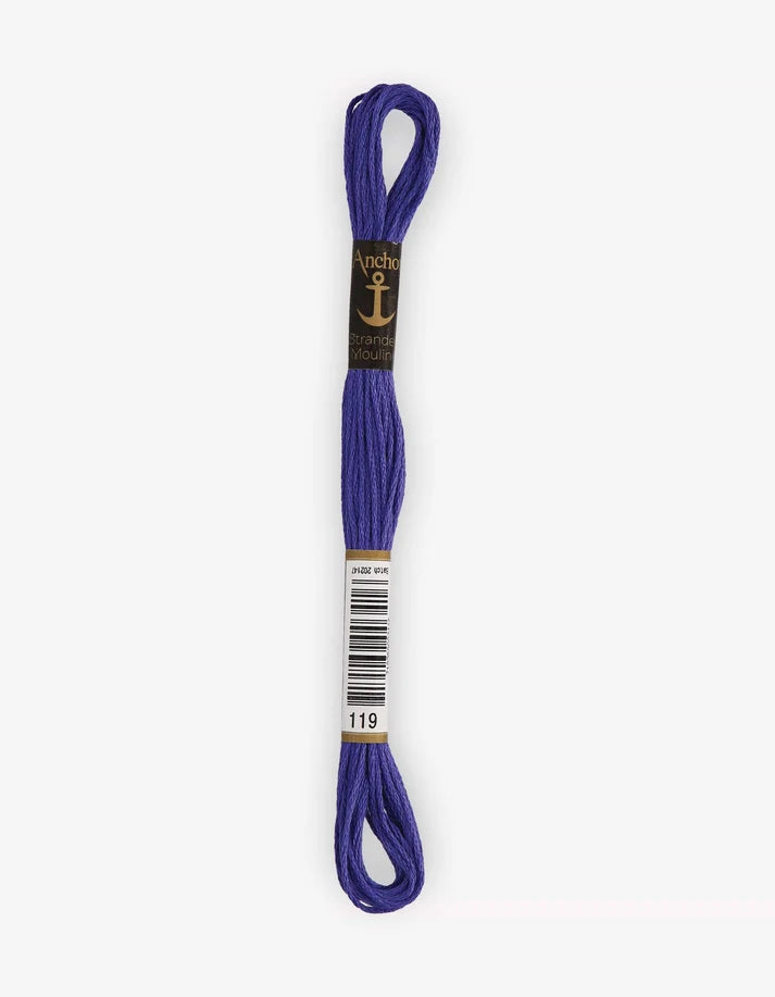 Meada de fio mouliné Anchor, azul índigo mesclado, com etiqueta e laços.